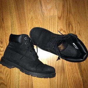 Black timberland boots